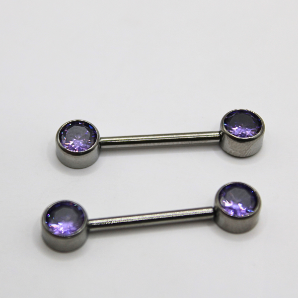 Barbell Titanio para Pezón diseño 2 pastillas de zirconias moradas