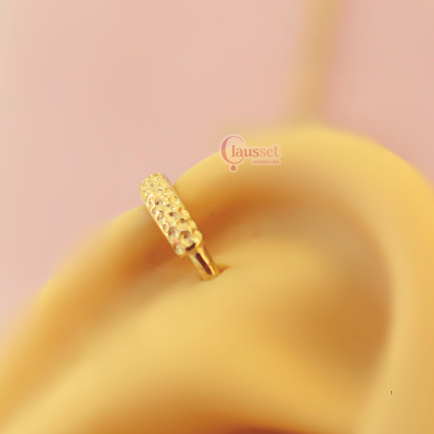 Aro clicker craquelado - Oro puro 14k