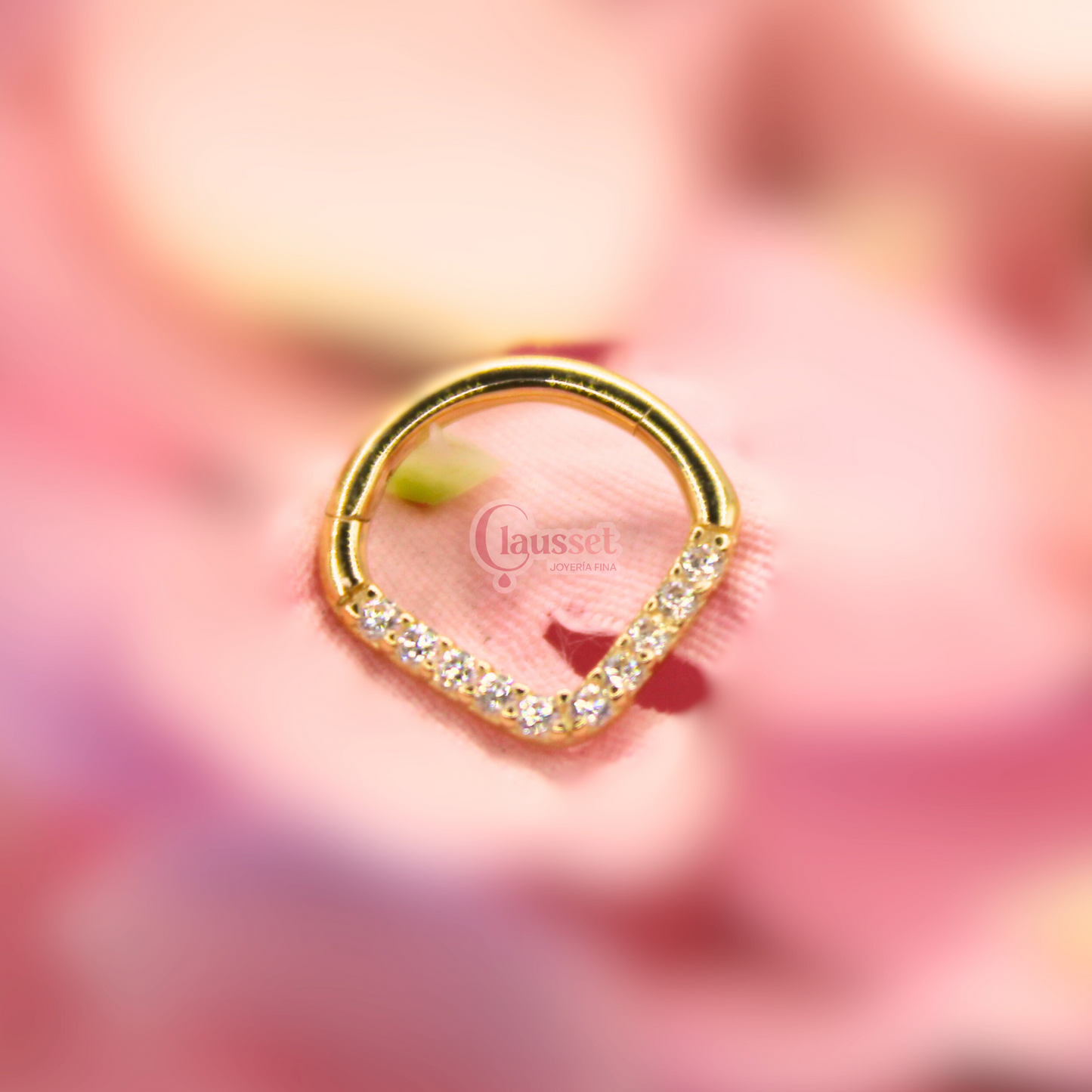 Aro clicker diseño V - Oro solido 14k