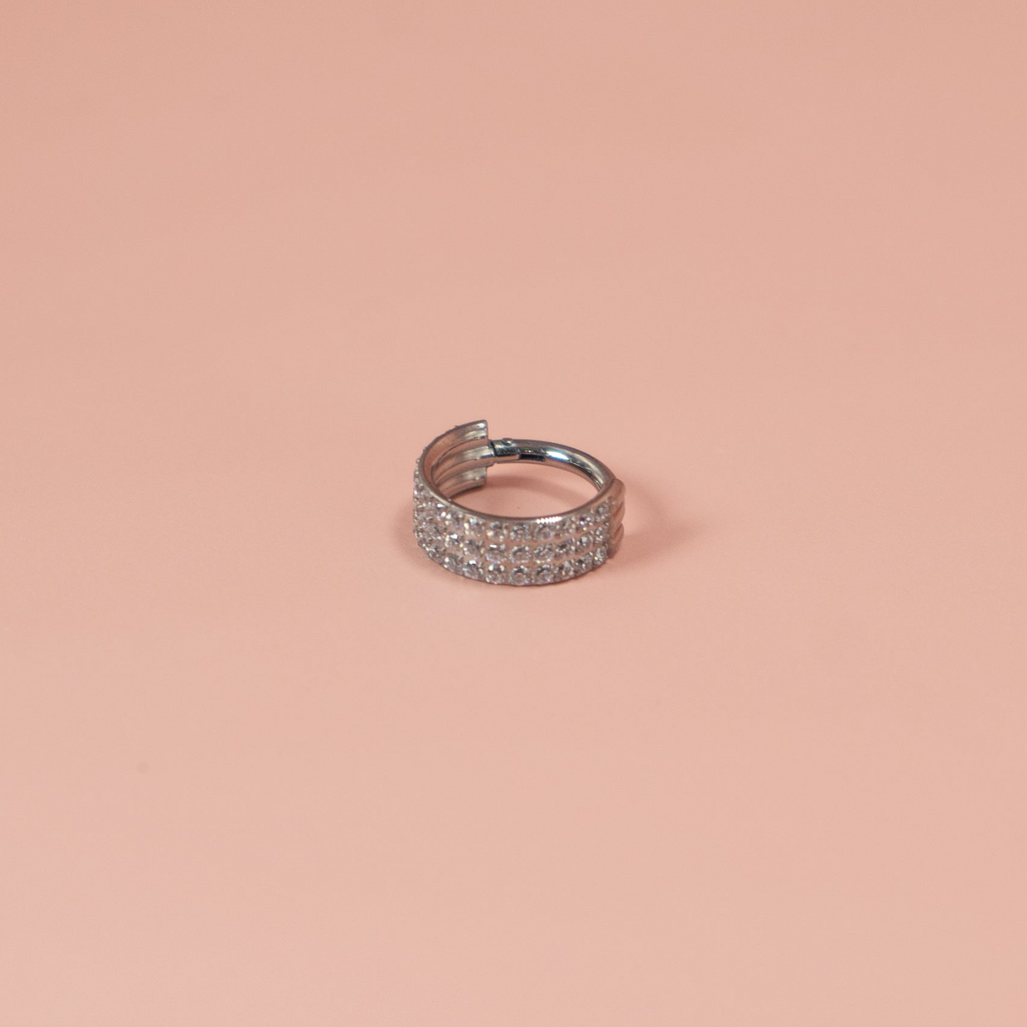Aro clicker triple zirconia "MATISSE" plateado