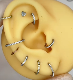 Aro Clicker 6mm con Zirconias de lado Titanio