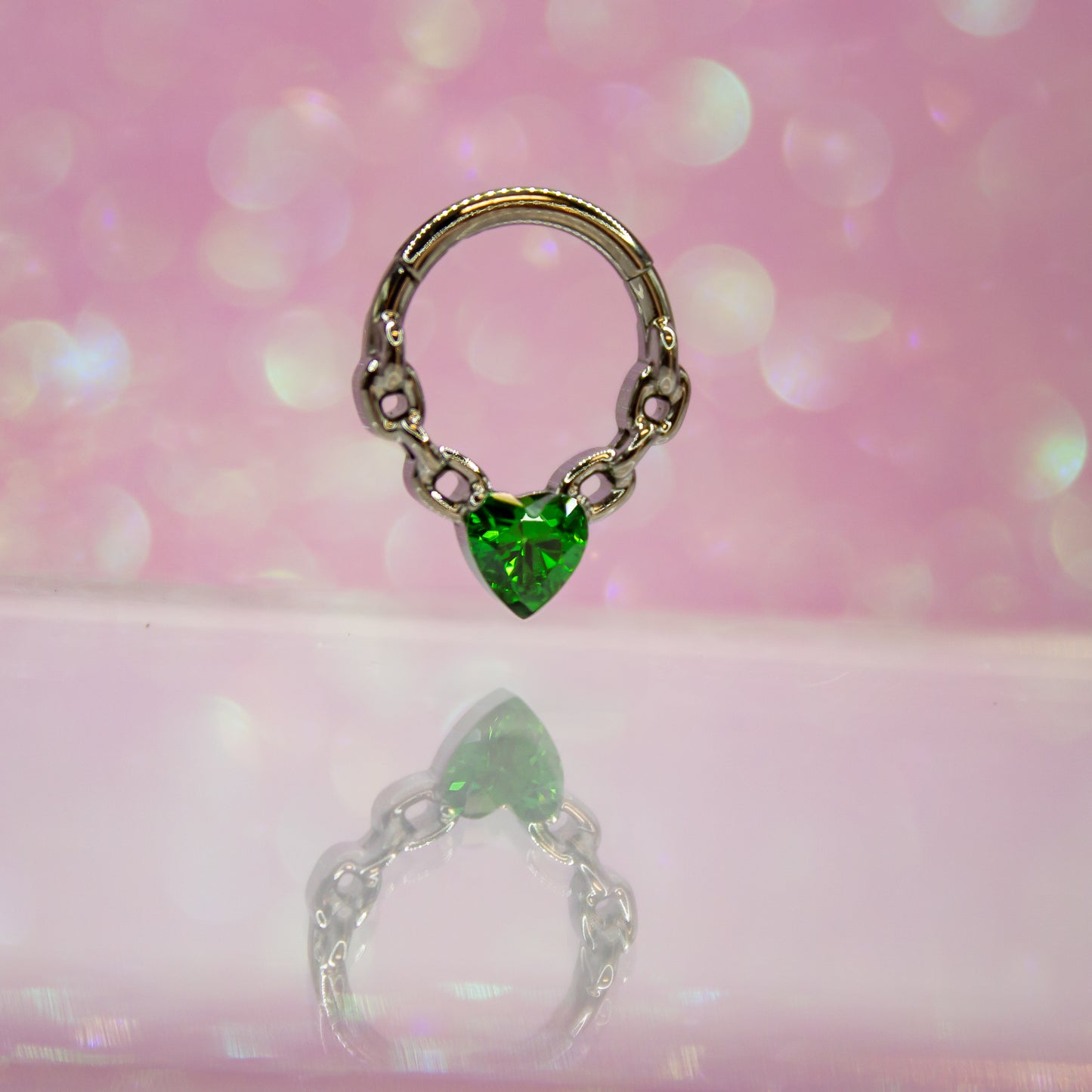 Aro clicker con zirconia verde - Titanio