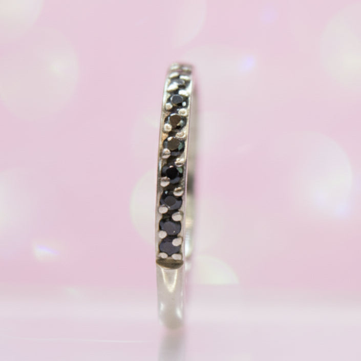 Piercing Aro zirconias negras - Titanio