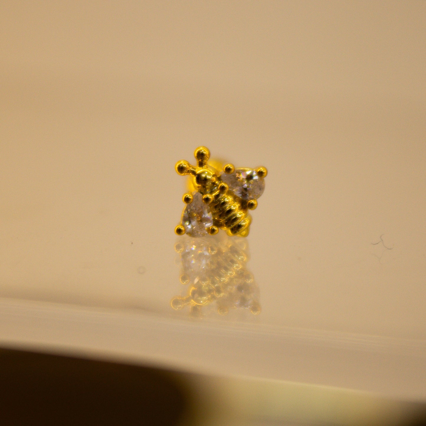Piercing Abeja - Acero Quirúrgico