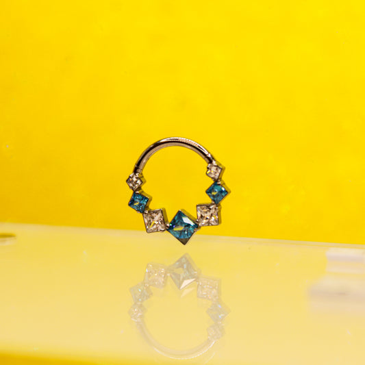 Aro clicker rombos azules con blanco - Titanio