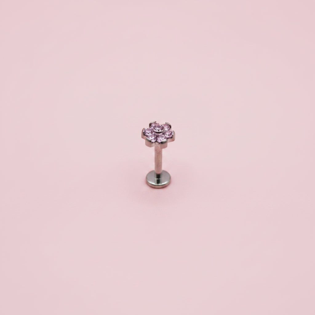 Piercing Flor 6 petalos rosas- Titanio (Labret)