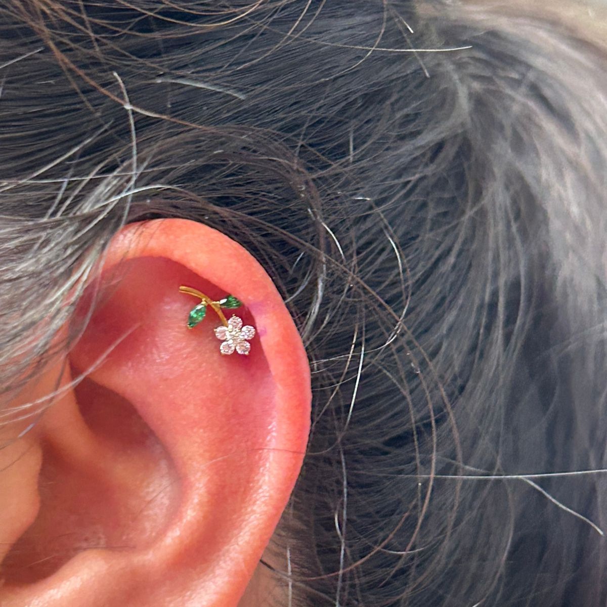 Labret flor completa Rosa - Titanio