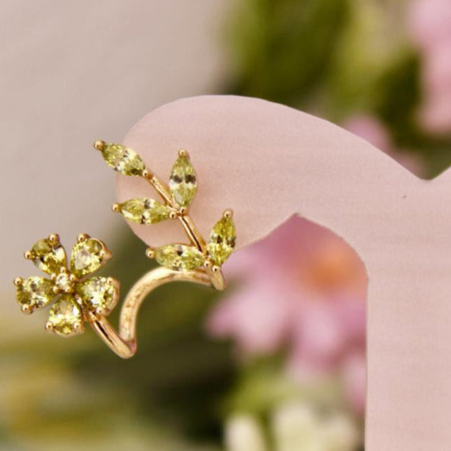Aretes con simulador de Hojas verdes - Oro laminado premium 14k