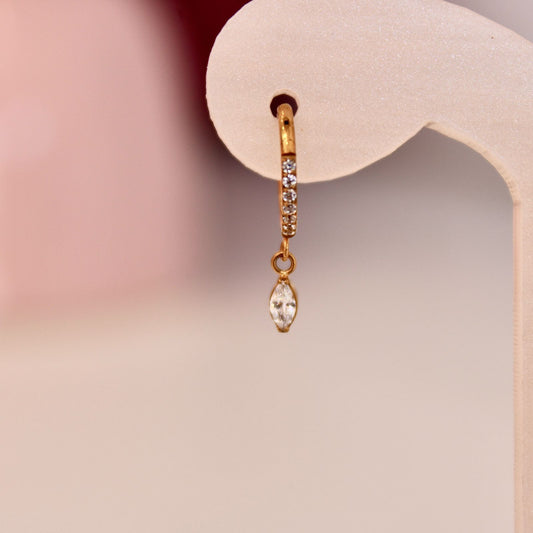 Aro clicker con rombi colgante para lóbulo, helix, nostril  - Titanio