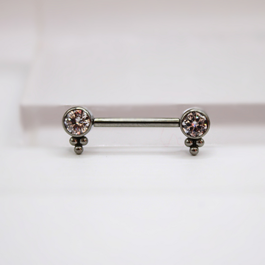 Barbell Titanio para Pezón maxi diseño zirconia blanca con 3 mini esferas
