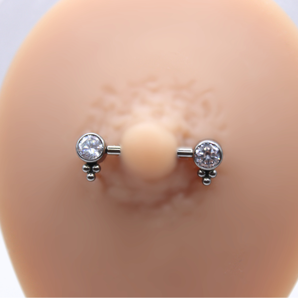 Barbell Titanio para Pezón maxi diseño zirconia blanca con 3 mini esferas
