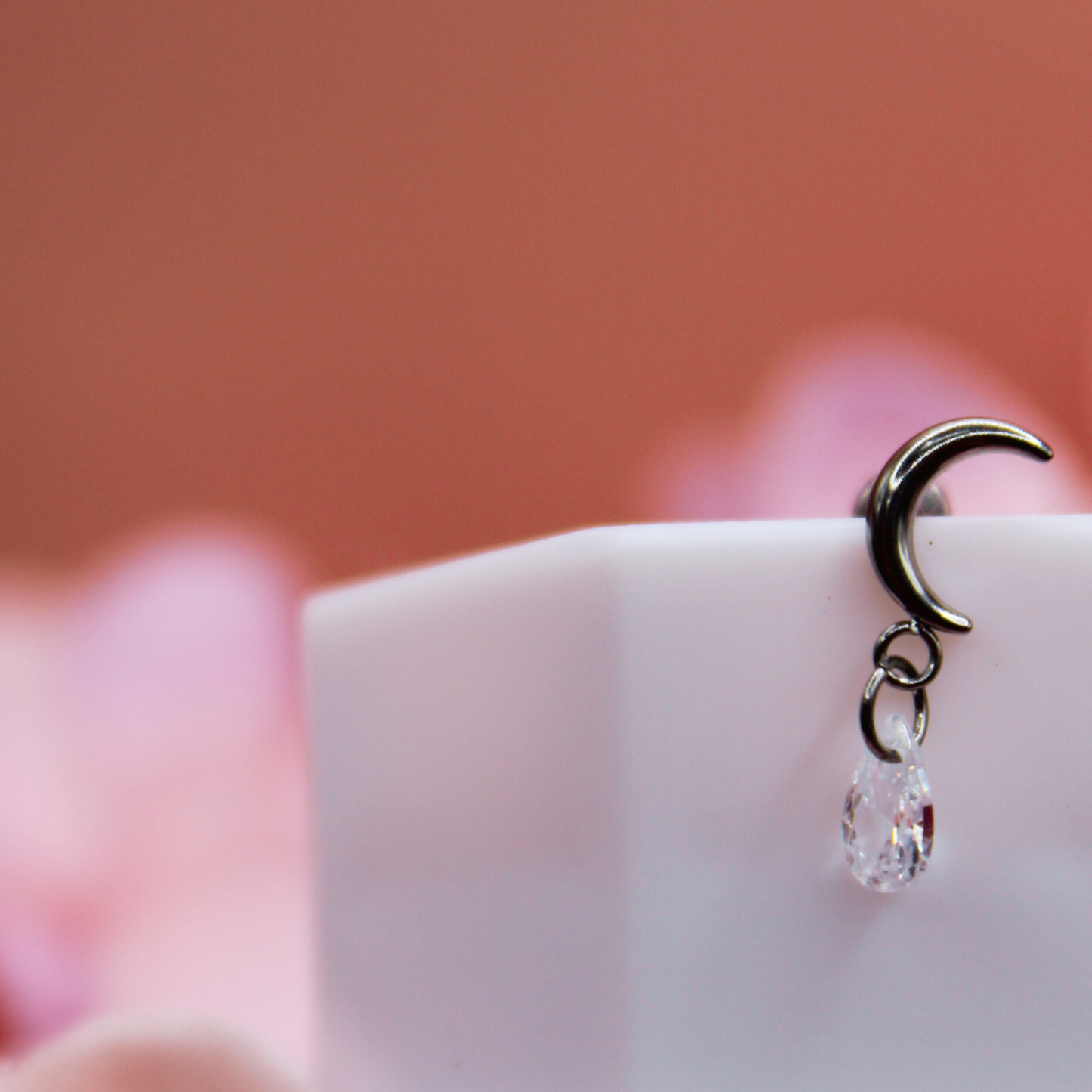 Labret Luna zirconia colgante - Titanio