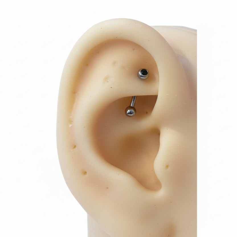 Piercing Banana para ceja y rook zirconia negra - Titanio