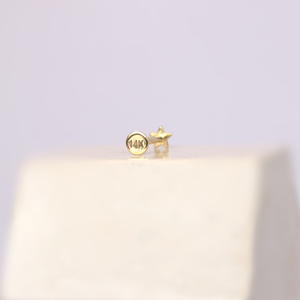 Labret Estrella- Oro solido 14k