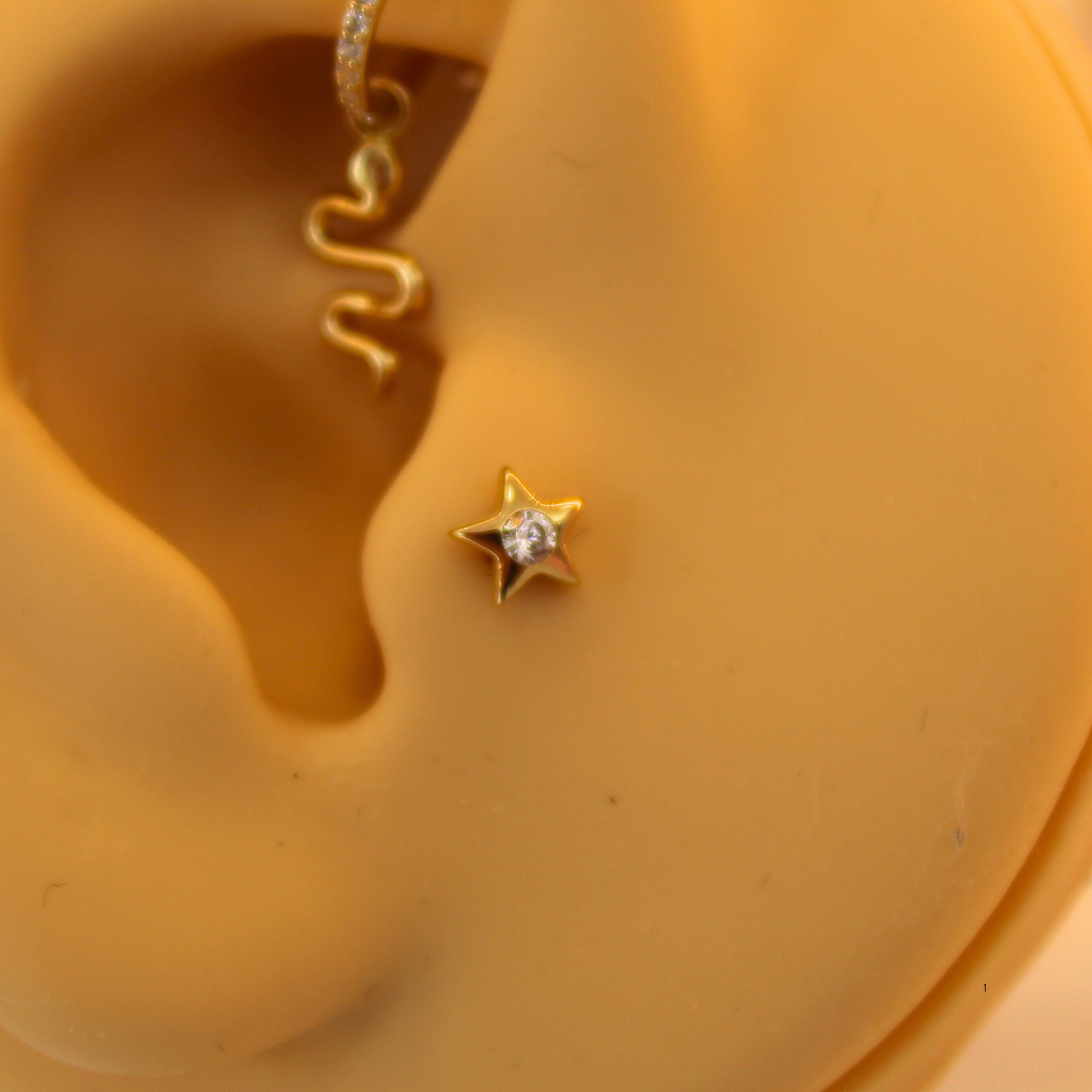 Estrella antara - Oro sólido 14k