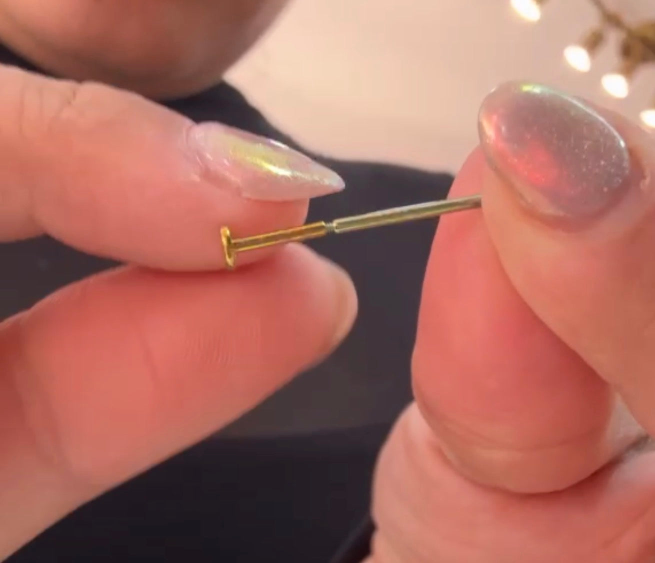 Conector para perforaciones
