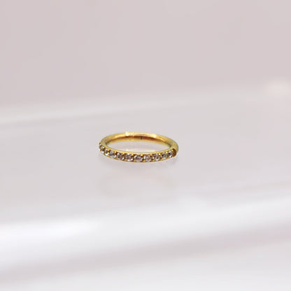Aro Clicker con Zirconias de lado Titanio