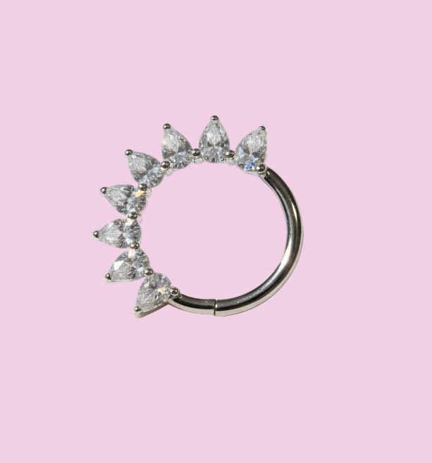 Aro Clicker 8 Zirconias Plateado - Titanio