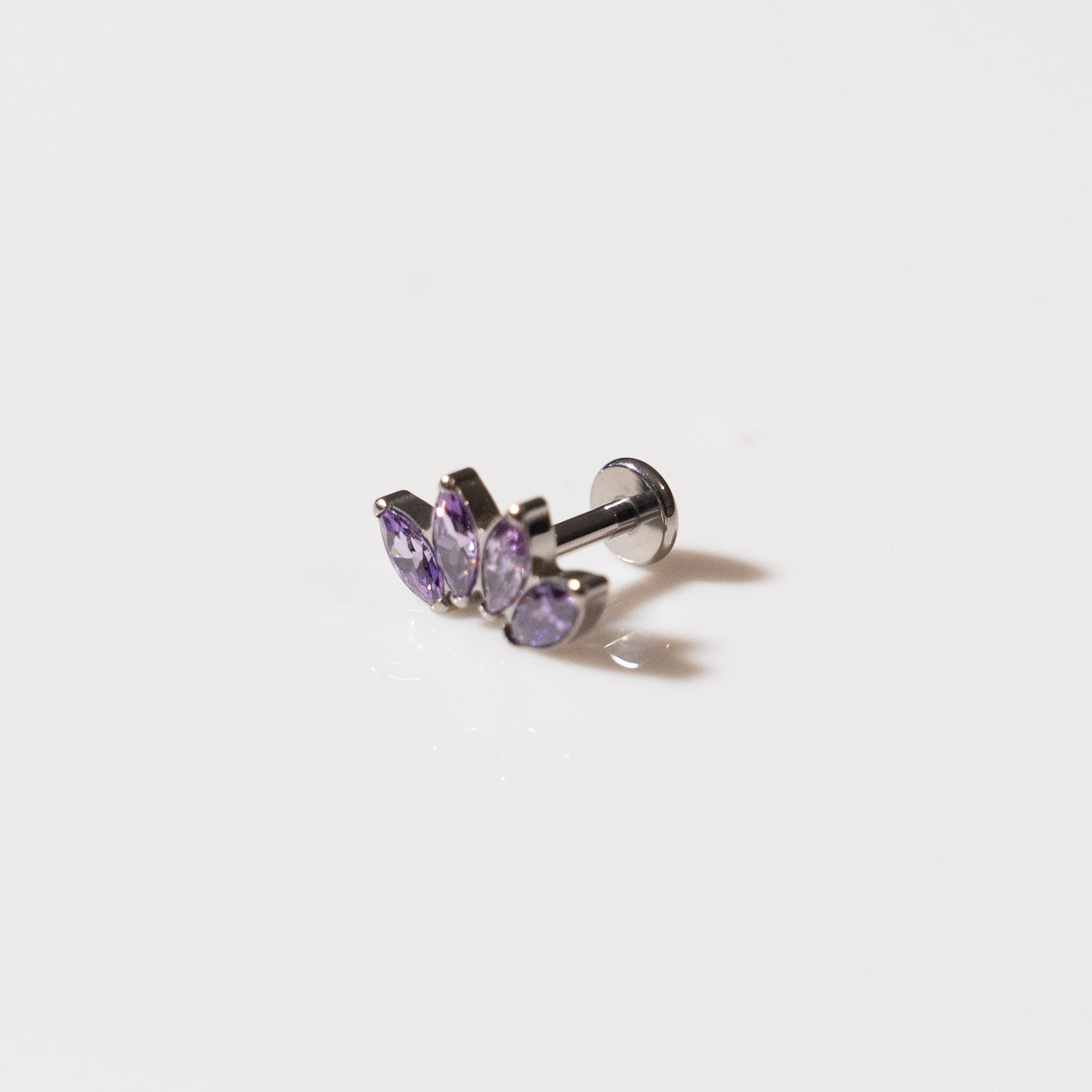 Labret Flor de Loto 4 pétalos Morados - Titanio