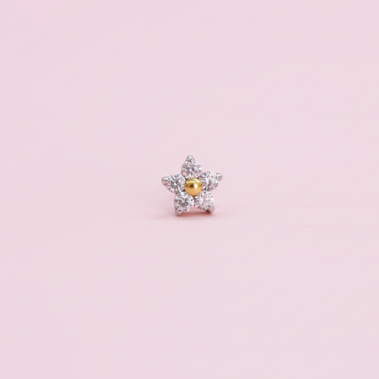 Piercing Flor de zirconias- Titanio (Labret)