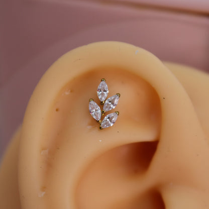 Piercing Enredadera Blanca - Titanio (Labret)