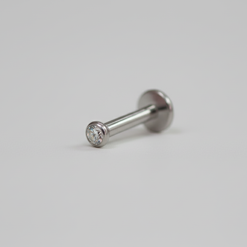 Piercing oreja y nariz zirconia biselada 2.0 mm  - Titanio