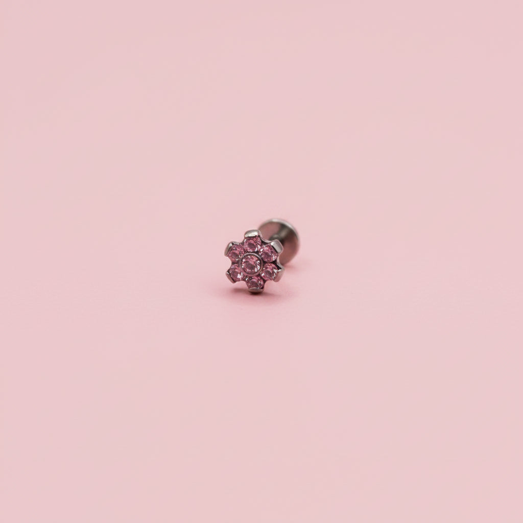 Piercing Flor 6 petalos rosas- Titanio (Labret)