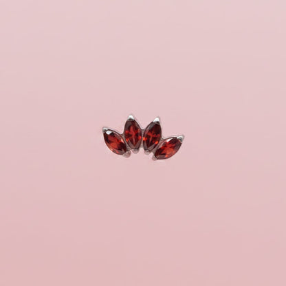 Piercing Flor de Loto 4 pétalos Rubí  - Titanio