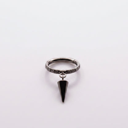 Aro clicker con pico colgante para lóbulo, helix, nostril  - Titanio