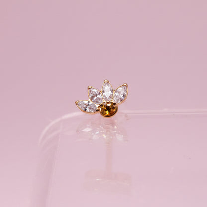 Piercing Flor de Loto Blanca - Titanio (Recubrimiento PVD GOLD)
