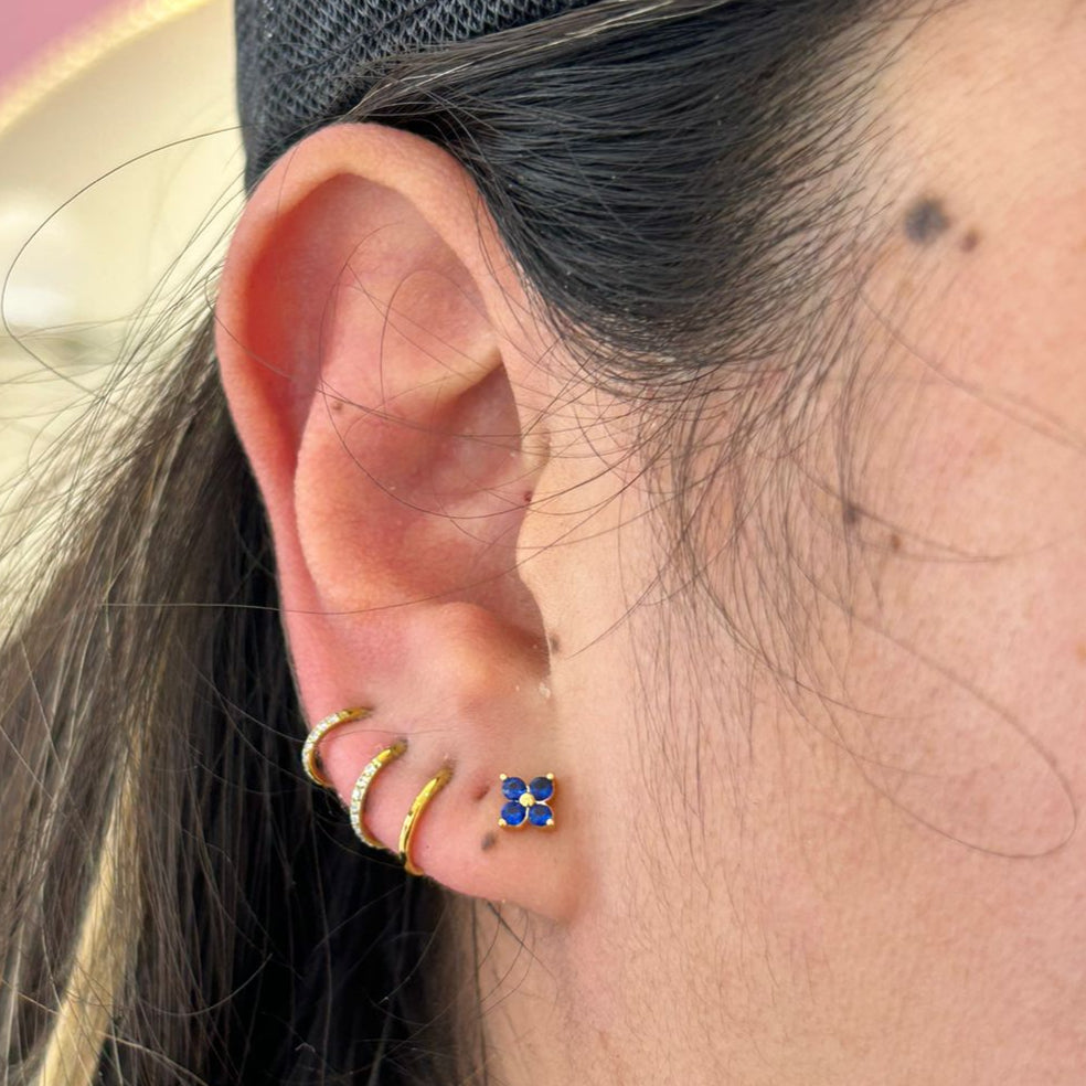 Aro Clicker con Zirconias de lado Titanio