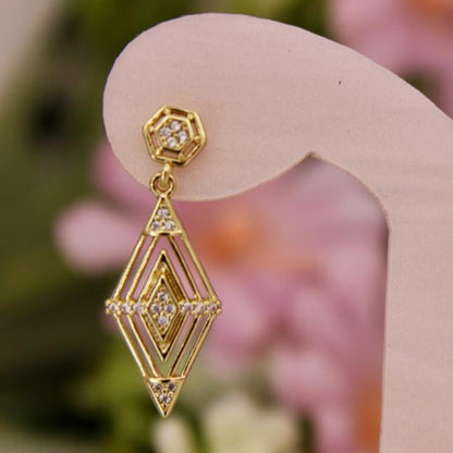 Aretes Rombos con Zirconias - Oro laminado premium 14k