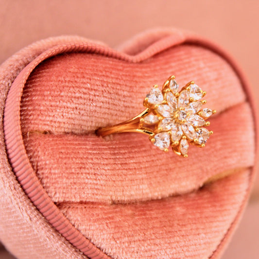 Anillo flor de zirconias - Oro laminado 14k