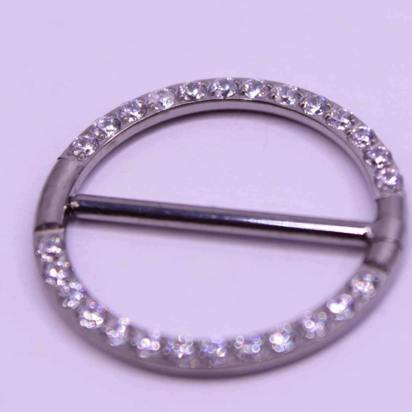 Piercing Redondo con zirconias  De Titanio Para Pezón