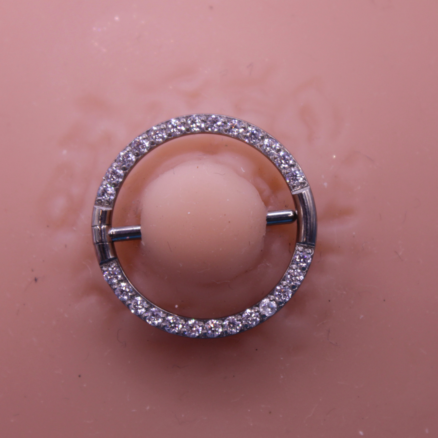 Piercing Redondo con zirconias  De Titanio Para Pezón