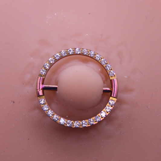 Piercing Redondo con zirconias  Rosa De Titanio Para Pezón