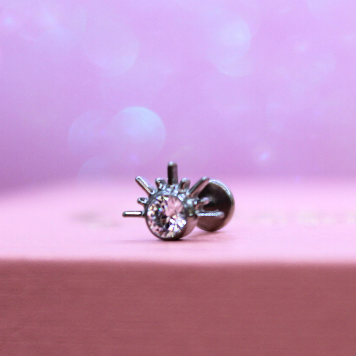 Labret Medio Sol Plateado - Titanio – Joyería FINA Clausset