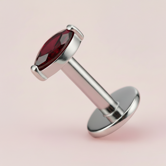 Piercing Rombi rojo- Titanio (Labret)